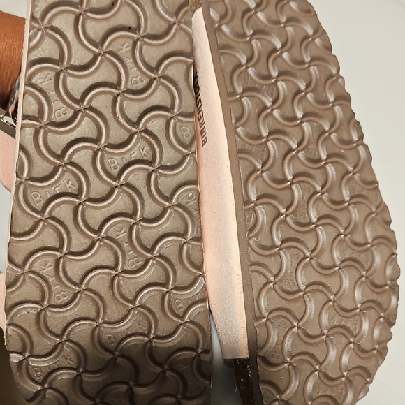 Birkenstock Blush Sandals with Floral Insole - Picture 9 of 9